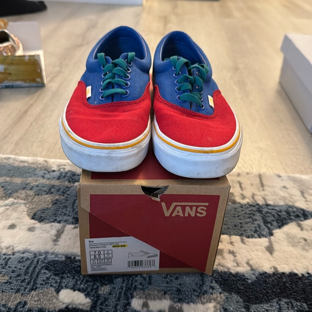 Vans era classic size 7 Men’s, 8.5 women’s